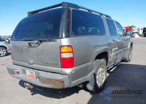 2002 Chevrolet Suburban 1500 Z71 z USA, uszkodzony, nr VIN 3GNFK16Z72G354376